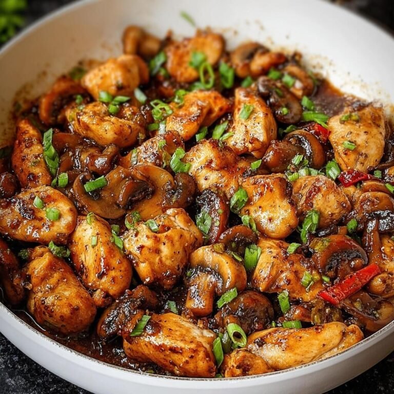 Simple and Flavorful Black Pepper Chicken with Mushrooms in Your Crockpot