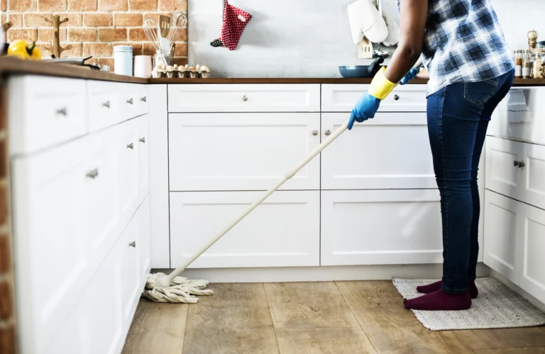 Best Method to Clean Kitchen Corners and Hidden Spots